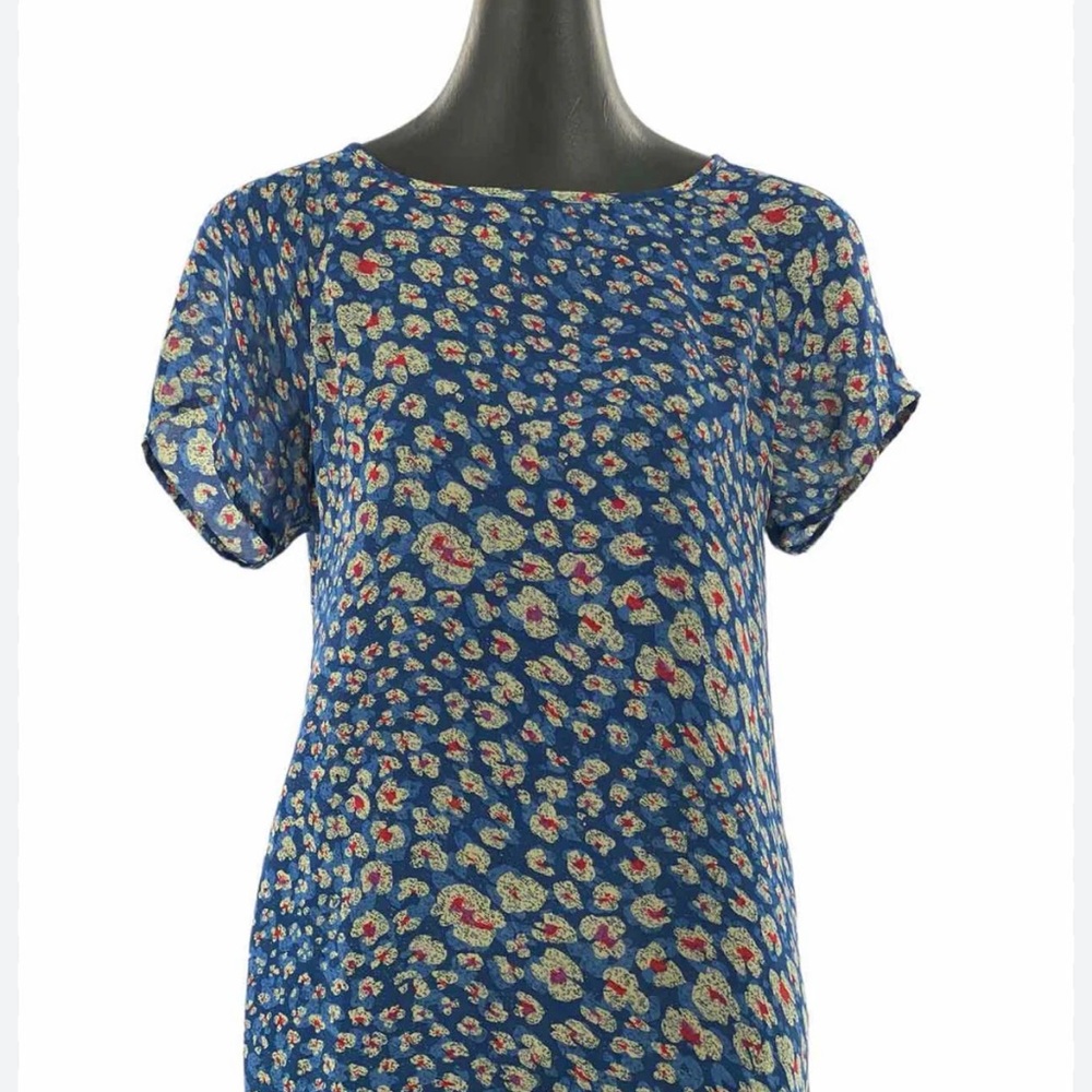 CAbi Ditsy Floral Split Button Top EUC